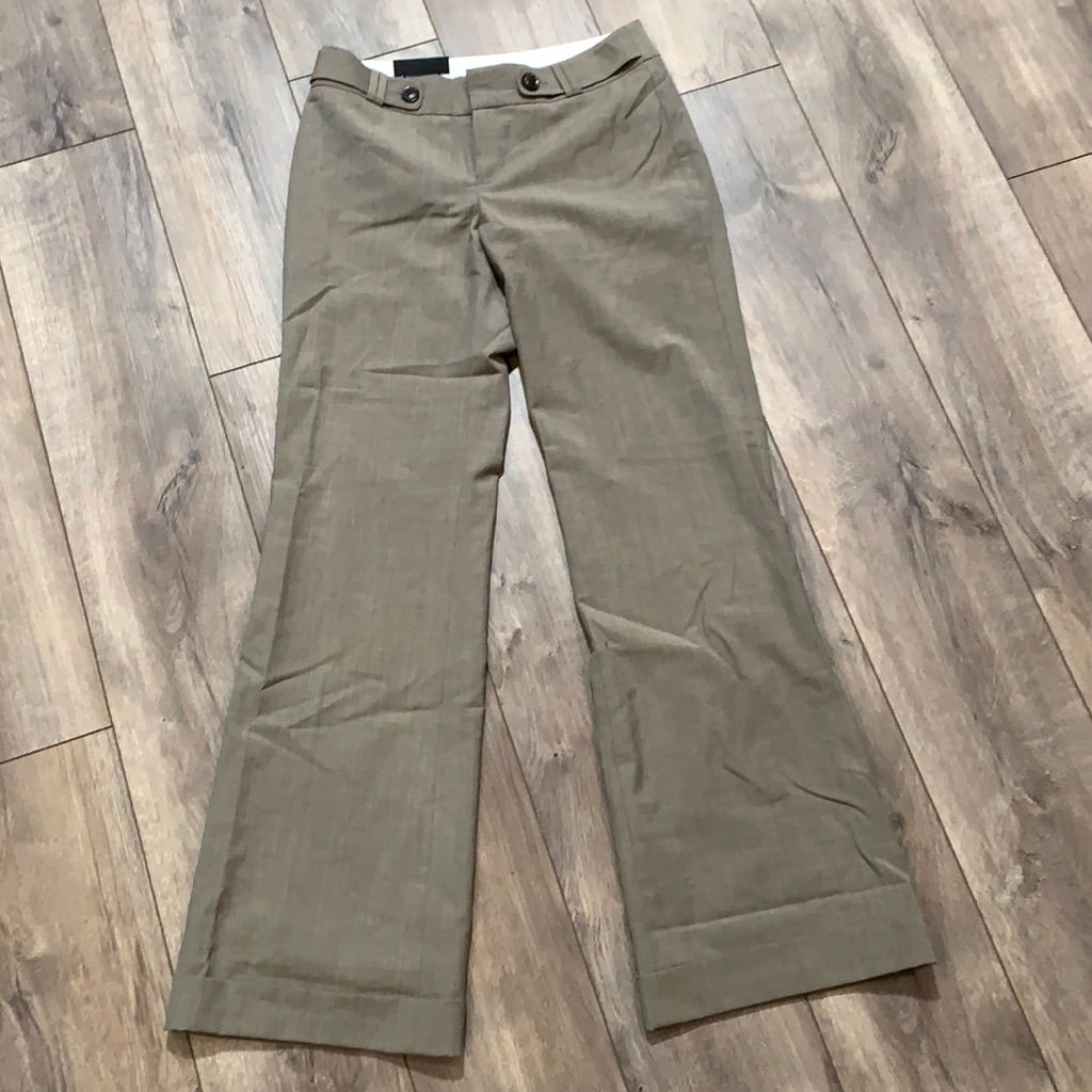 Brand New Banana Republic Factory Martin In Size 4